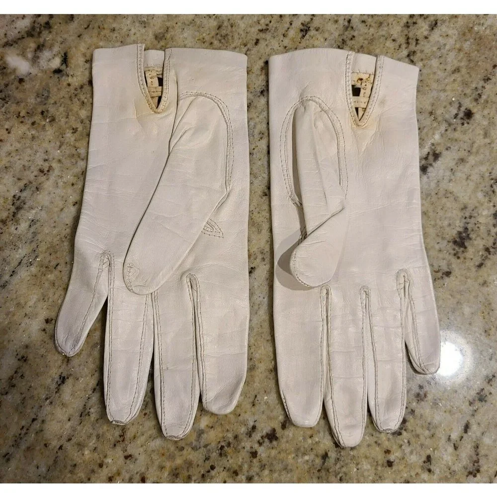 Vintage Leather White 8